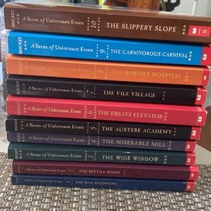 A Series of Unfortunate Events series (10 books)